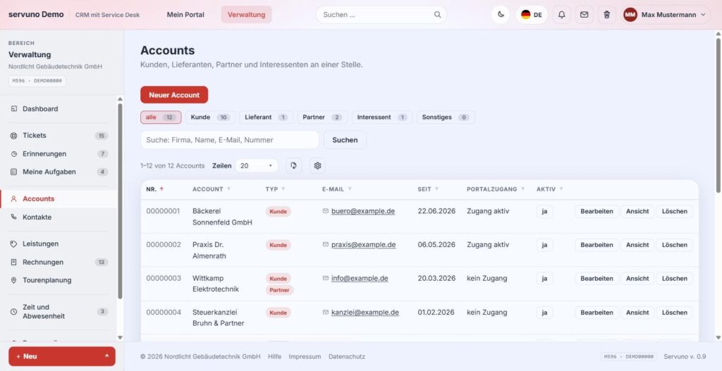 Accountliste in servuno mit Kundennummer, Firma, Typ, Portalzugang und Status